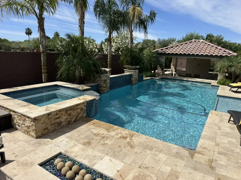 Resort-style pool with spa and ramada in Gilbert, AZ